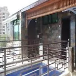 Hotel Satya Palace